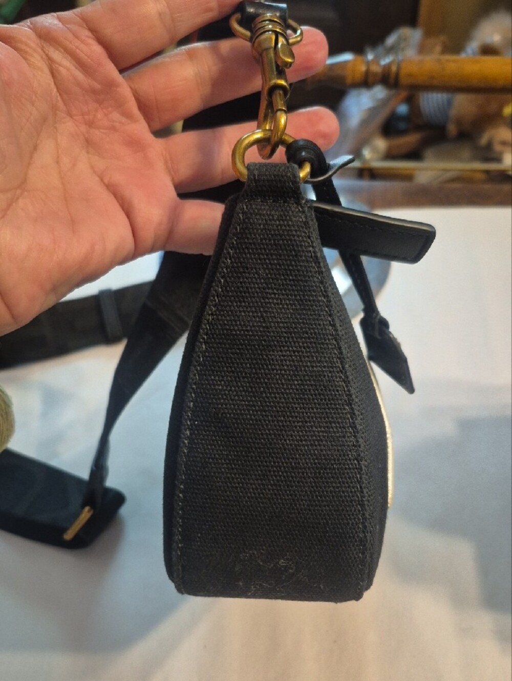 Kurt Geiger Crossbody EUC - Picture 9 of 11